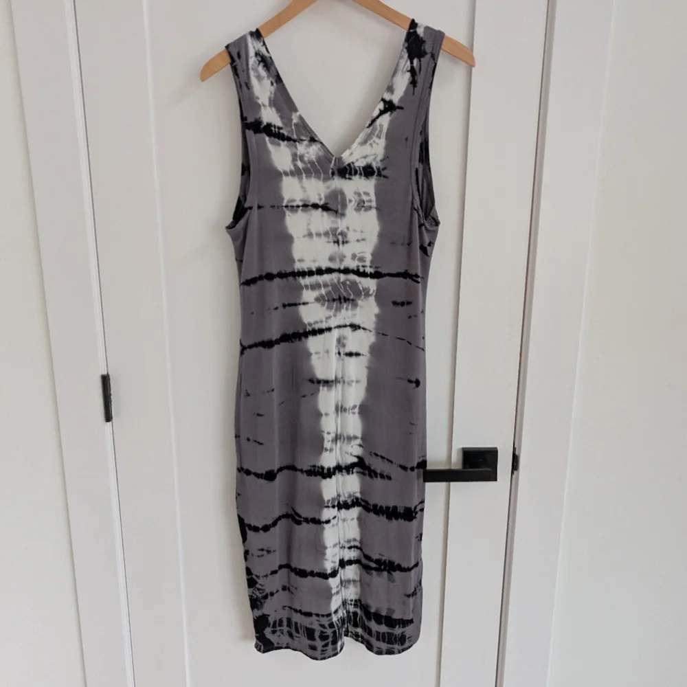 ✨4 for 12 Mossimo Tie Dye Dress | Size Large - Picture 4 of 5